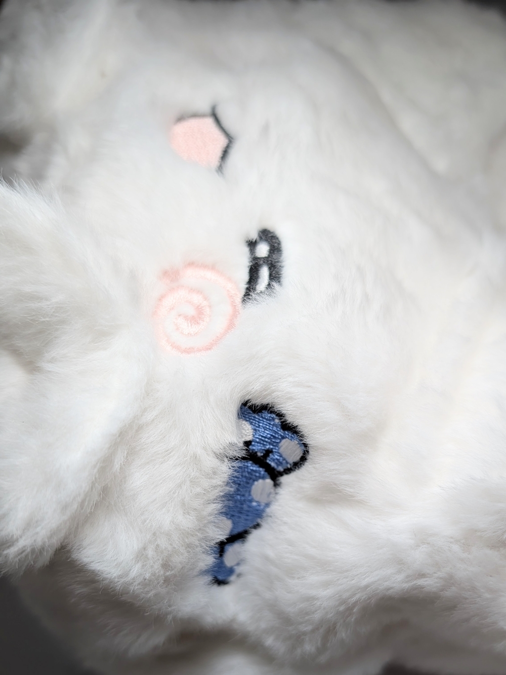 Sanrio Hanamaru Obake Kawaii Bundle: Fluffy Tote, Quilted Pouch & Plush Keychain - Picture 5 of 11